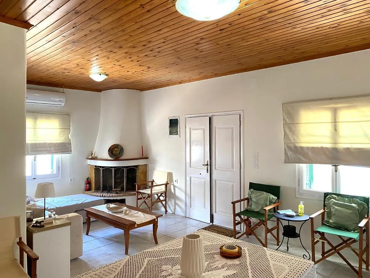 Lena'S Traditional Villa Agia Efimia 0*,